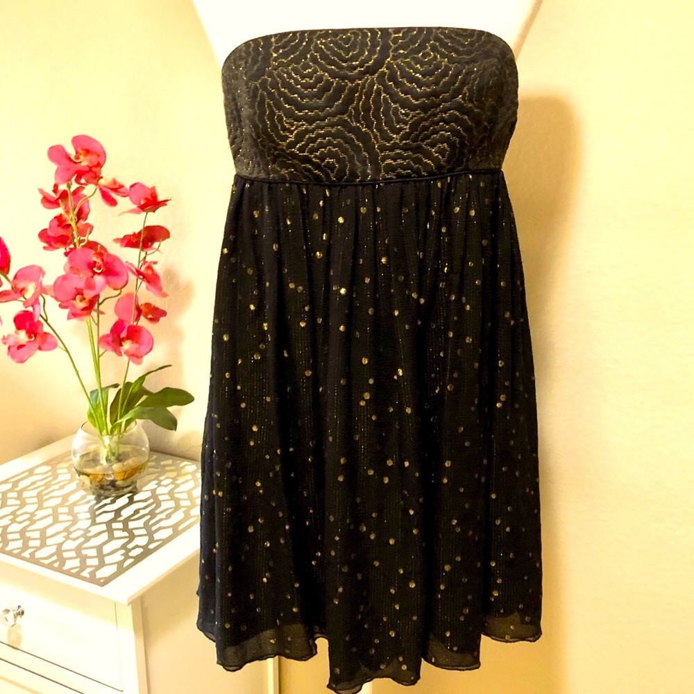 HELEN WANG fancy baby doll dress. Beautiful dress. Unique and in EUC sz 10